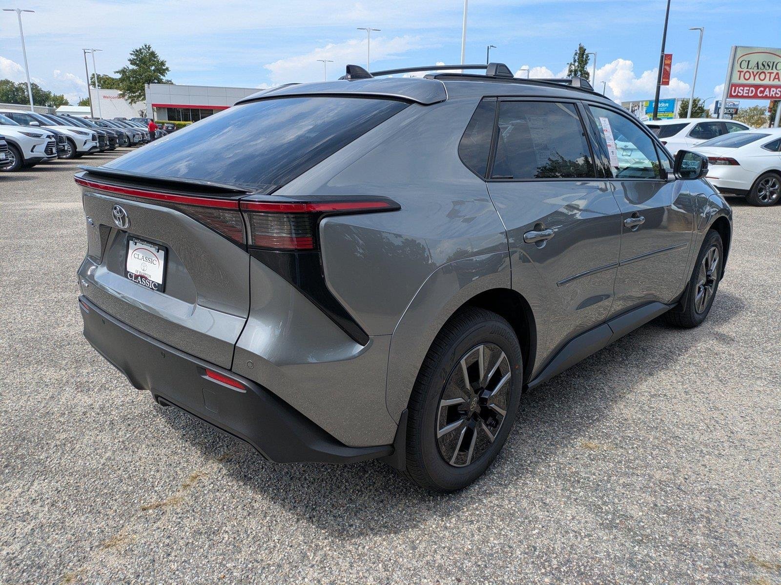 New 2026 Heavy Metal Toyota XLE image 4