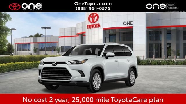 New 2026 Wind Chill Pearl <sup>1</sup> Toyota  XLE image 2