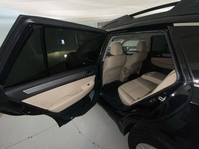 Used 2019 Black Subaru 2.5i Premium image 21