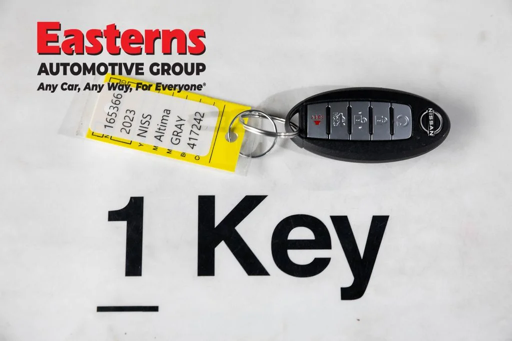 Used 2023 Gray Nissan 2.0 SR image 24