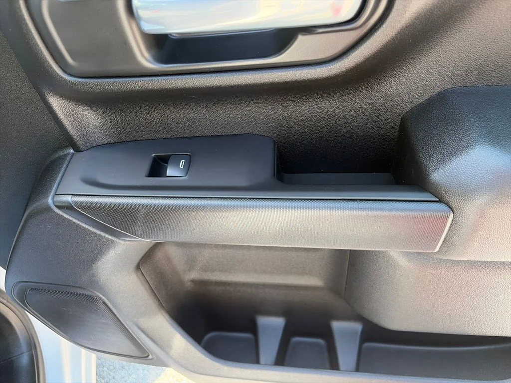 Used 2021 Summit White GMC Base image 37