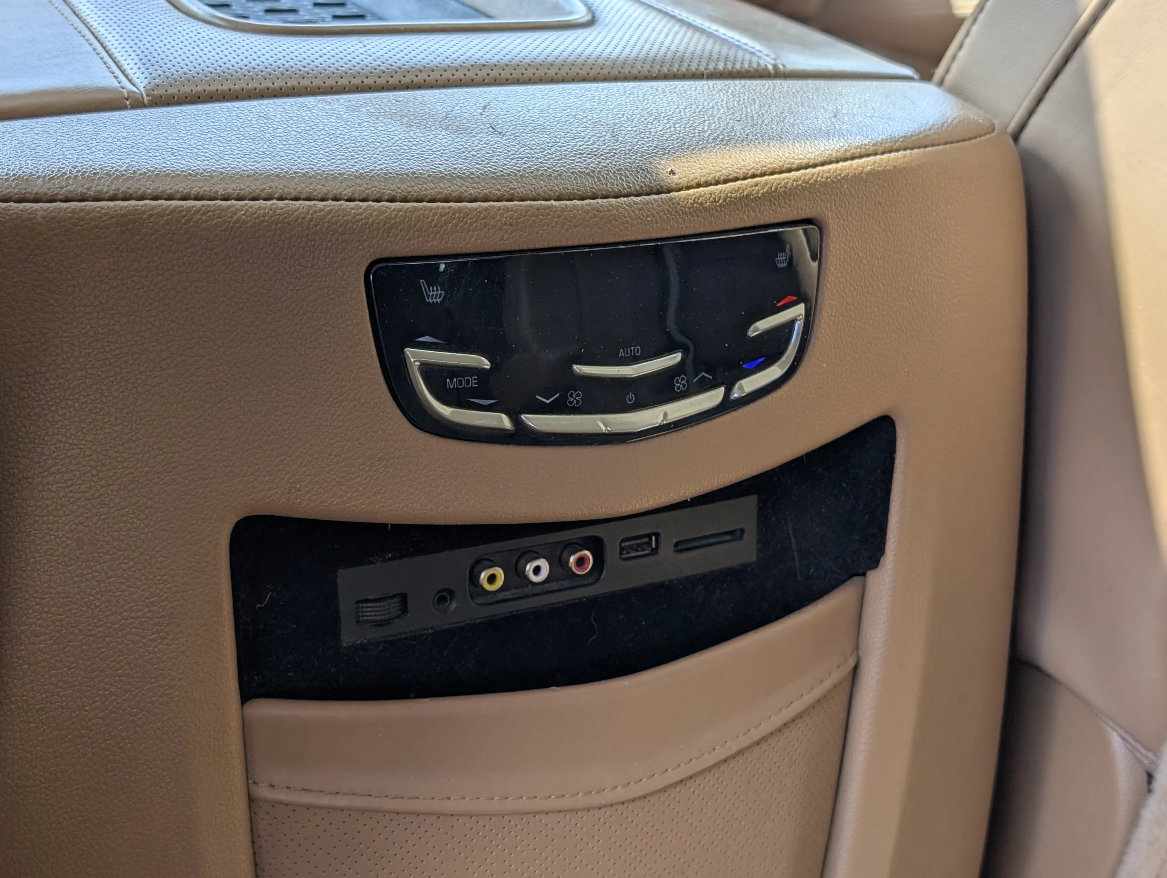 Used 2015 White Cadillac Platinum image 22