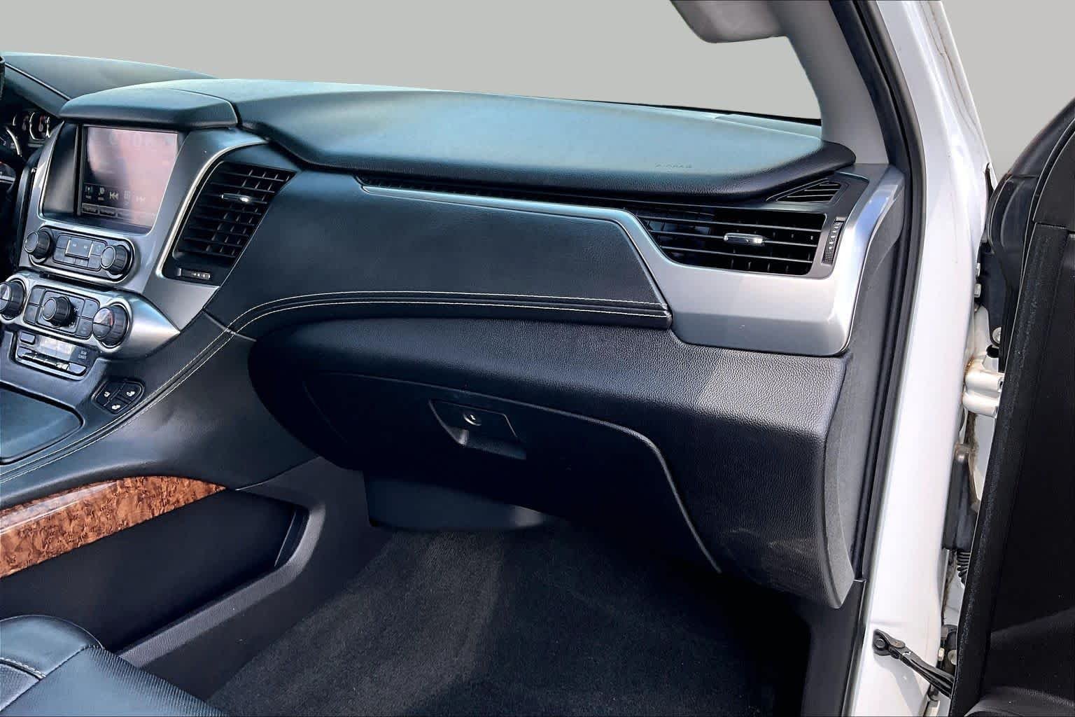 Used 2016 Summit White Chevrolet LTZ image 17
