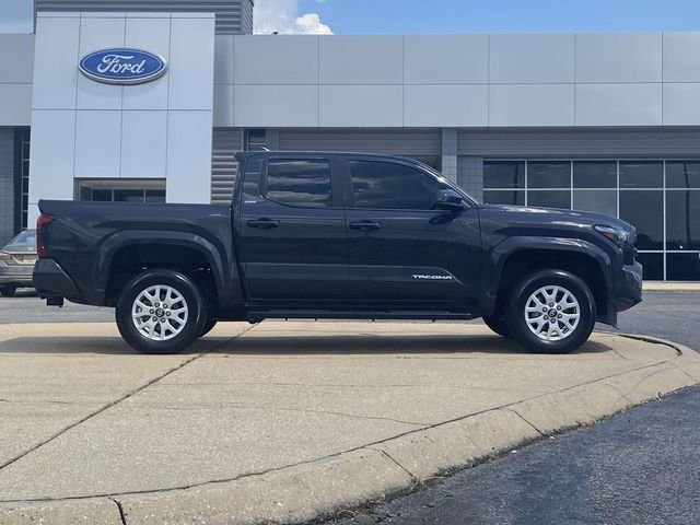 Used 2025 UNDERGROUND Toyota SR5 image 2