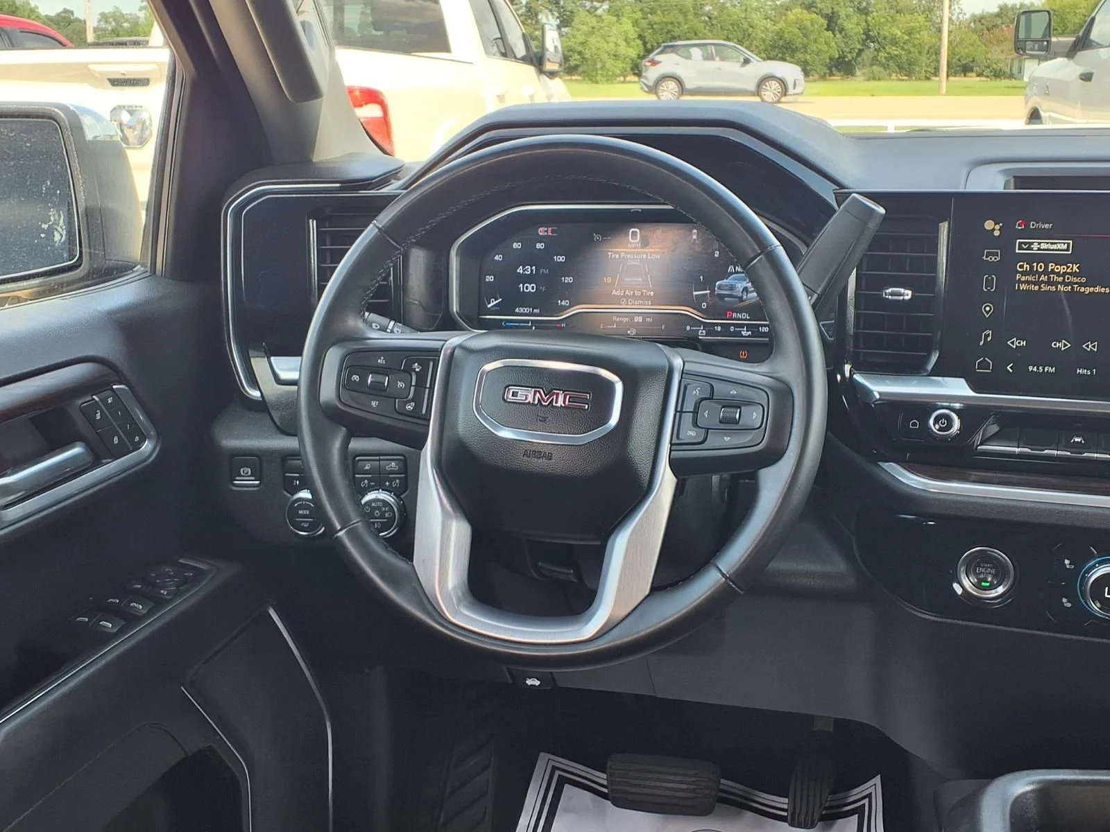 Used 2024 White GMC SLT image 12