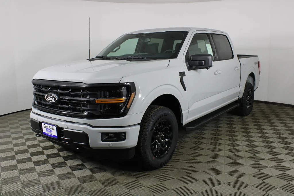 New 2026 Avalanche Ford XLT image 3