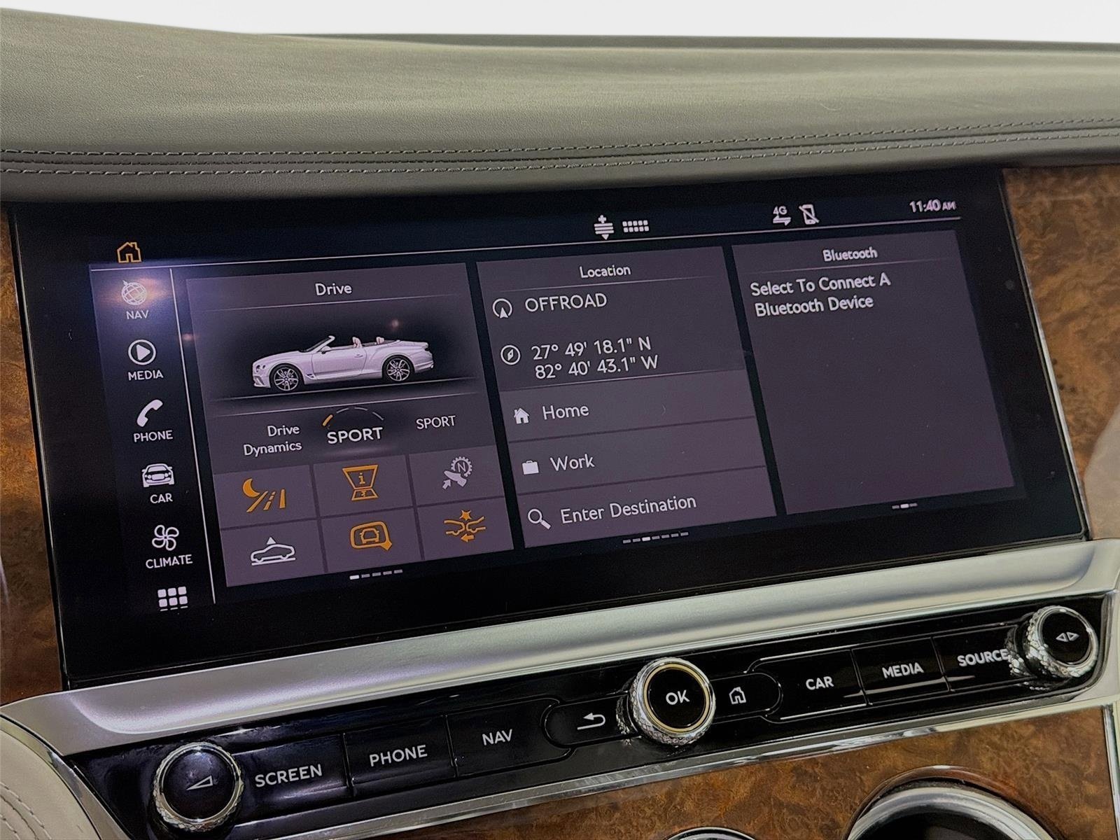 Used 2022 White Bentley V8 image 15