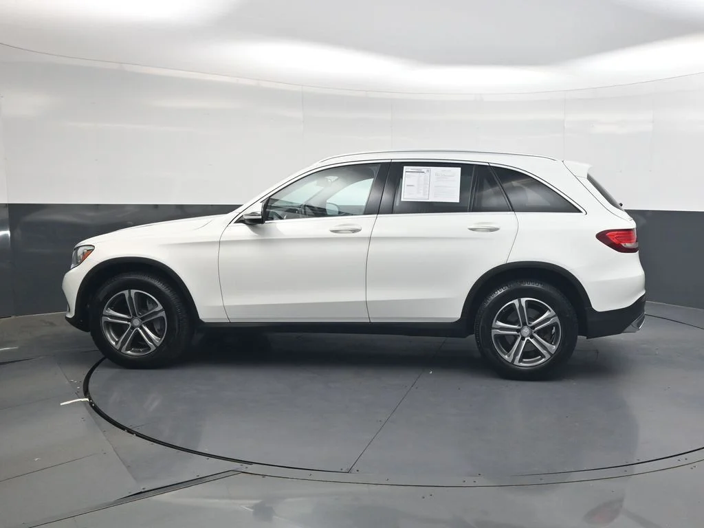 Used 2016  Mercedes-Benz GLC 300 image 10