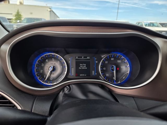 Used 2024 White Chrysler LX image 18