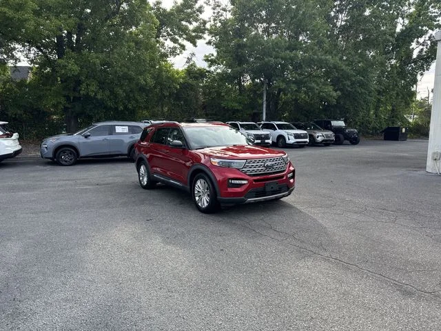 Used 2020 Red Ford Limited image 3