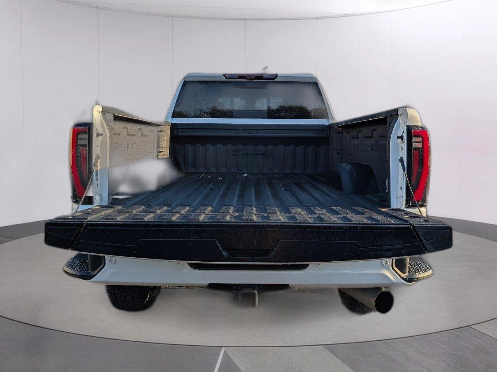 Used 2024 Summit White GMC AT4 image 6