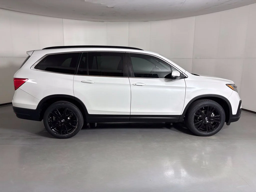 Used 2021 White Honda Special Edition image 9
