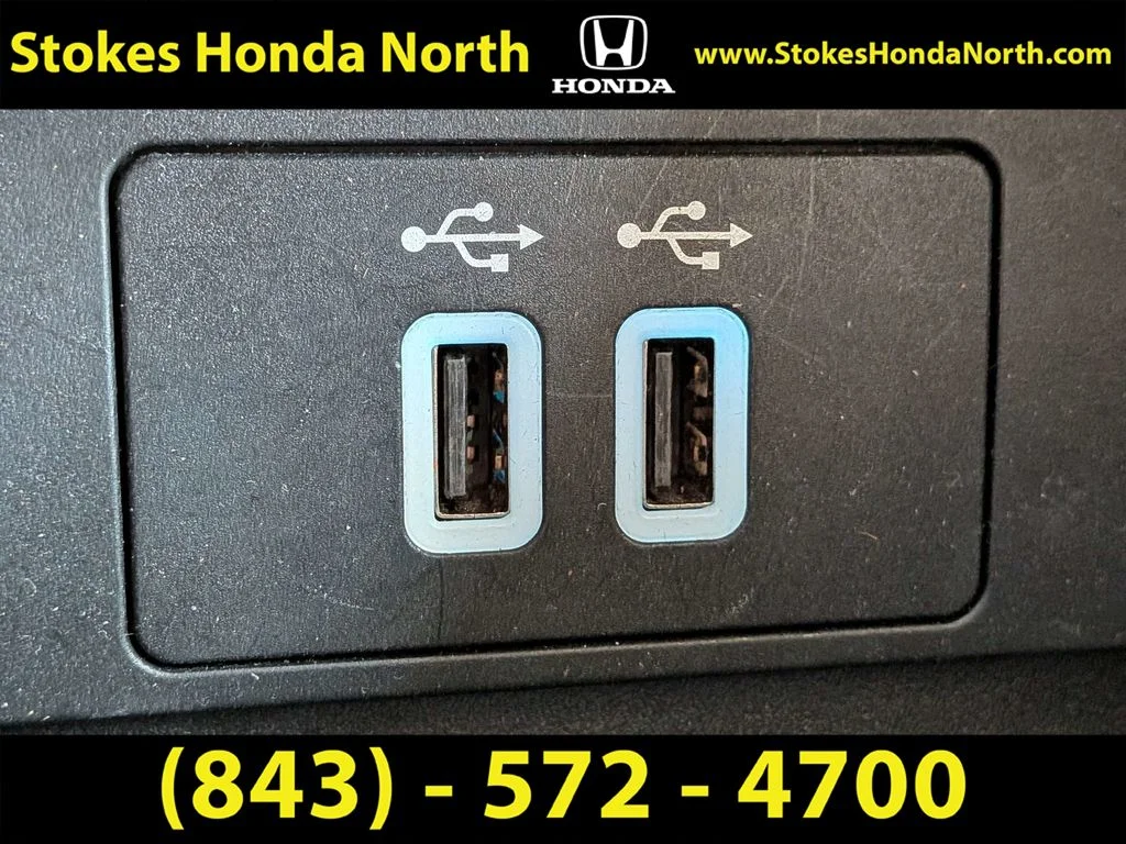 Used 2017 Gray Ford Limited image 26