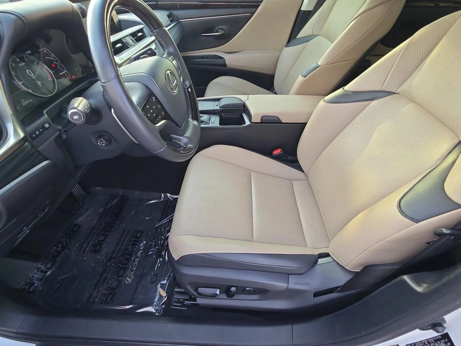 Used 2020 Eminent White Pearl Lexus ES 350 image 16
