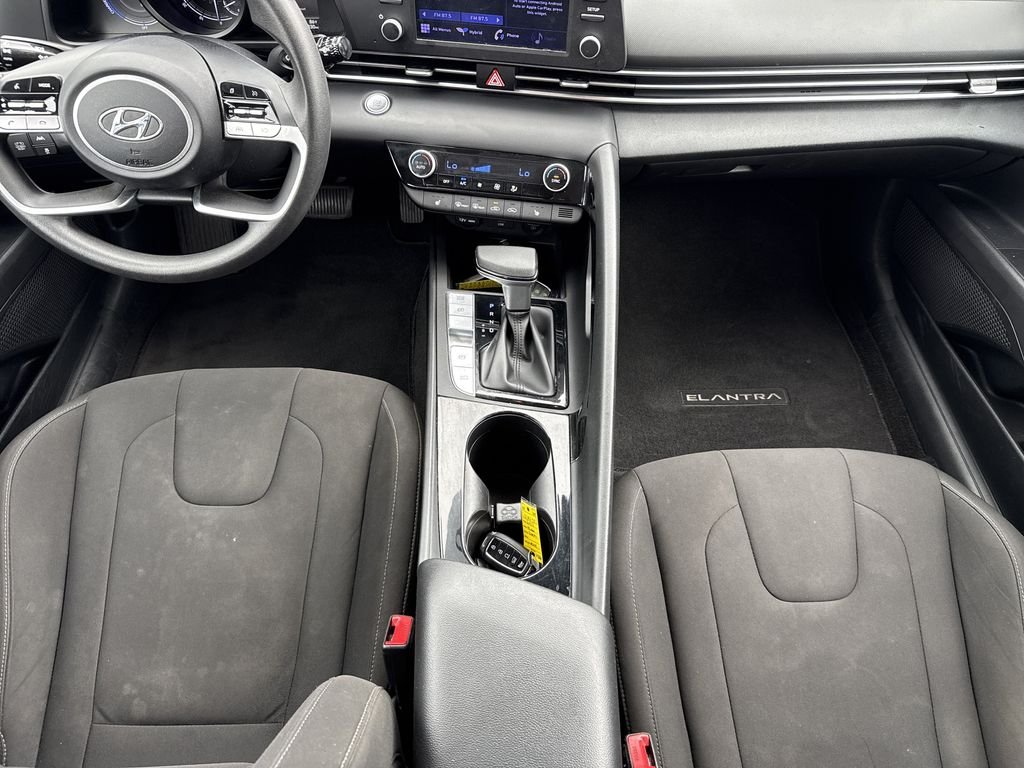 2022 Hyundai Elantra Blue - Photo 15