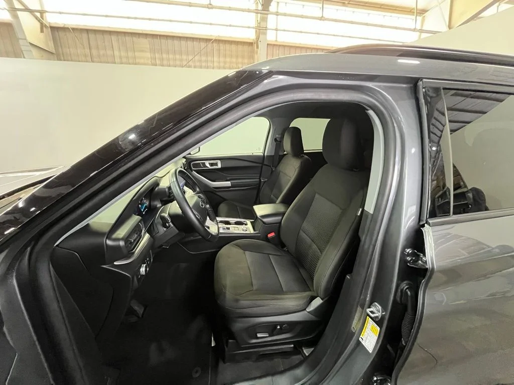 Used 2022 Gray Ford XLT image 17