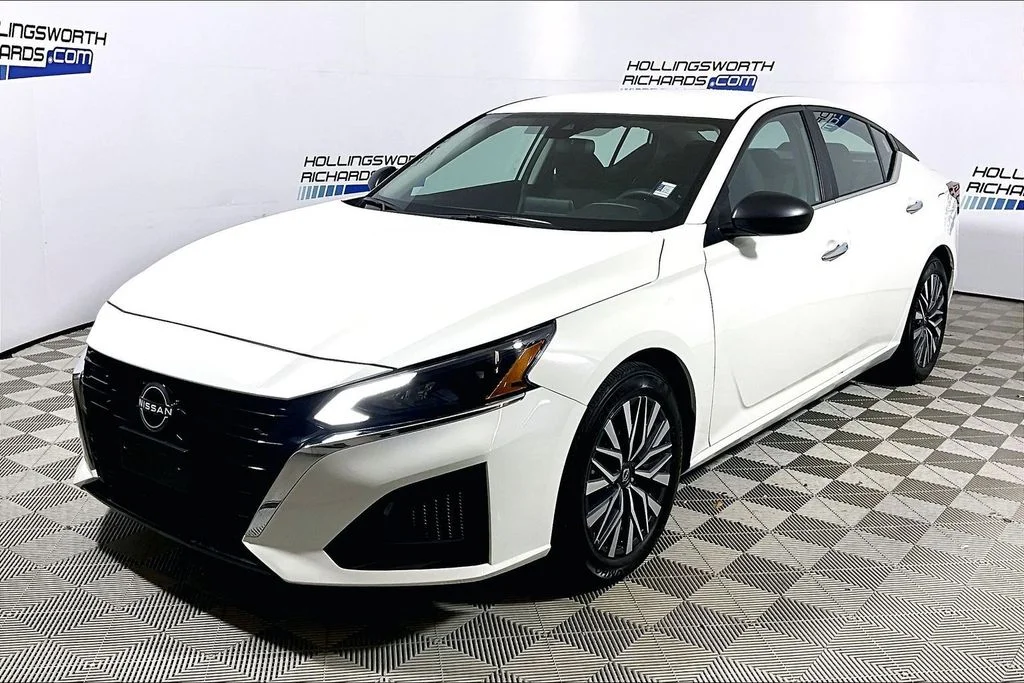 2025 Nissan Altima 2.5 SV's photo