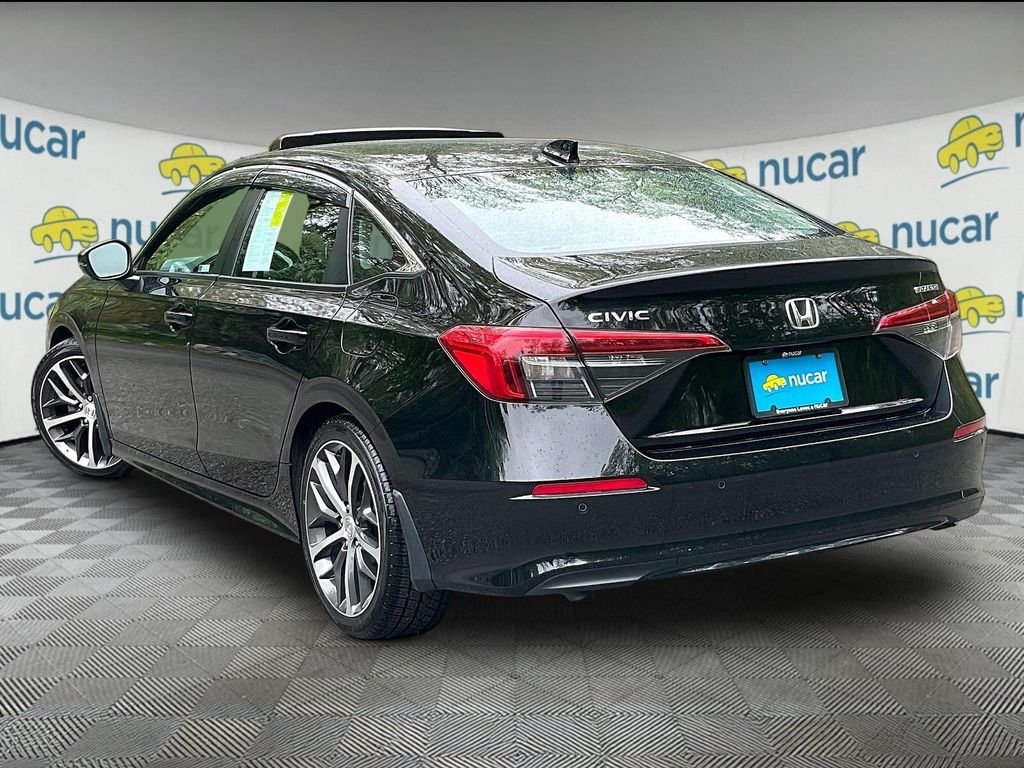 Used 2023 Black Honda Touring image 4