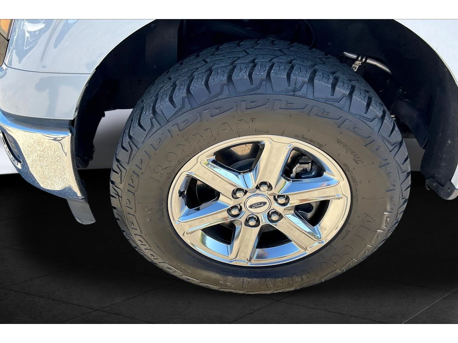Used 2024 Gray Ford XLT image 7