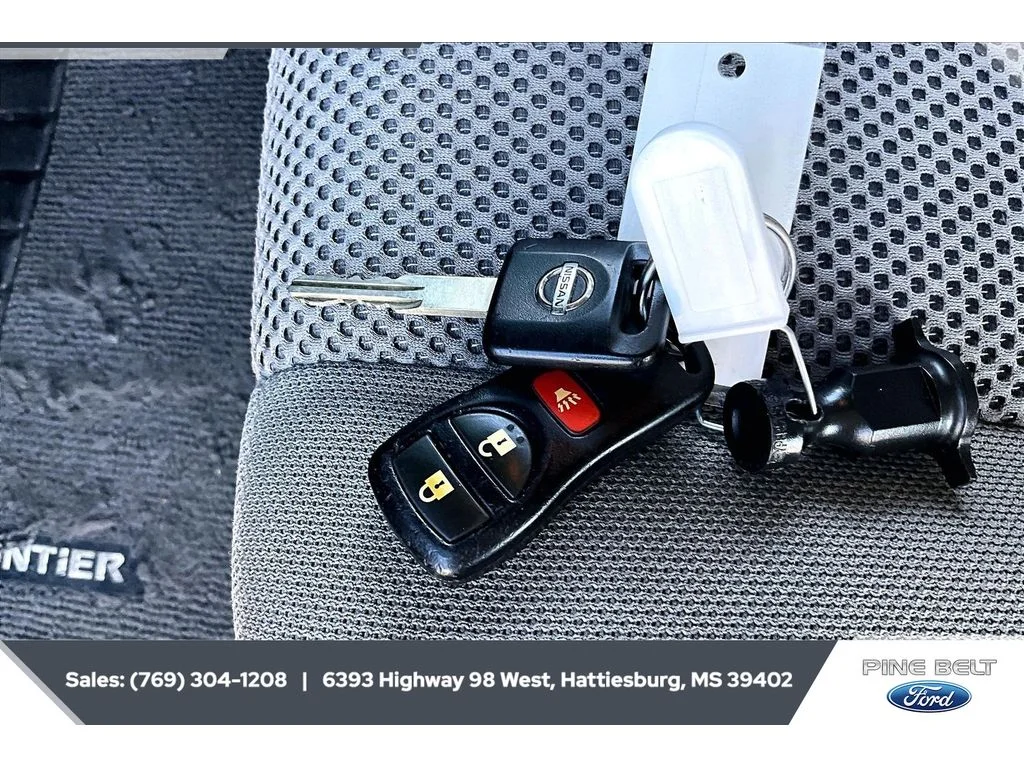 Used 2019 Magnetic Black Pearl Nissan SV image 10