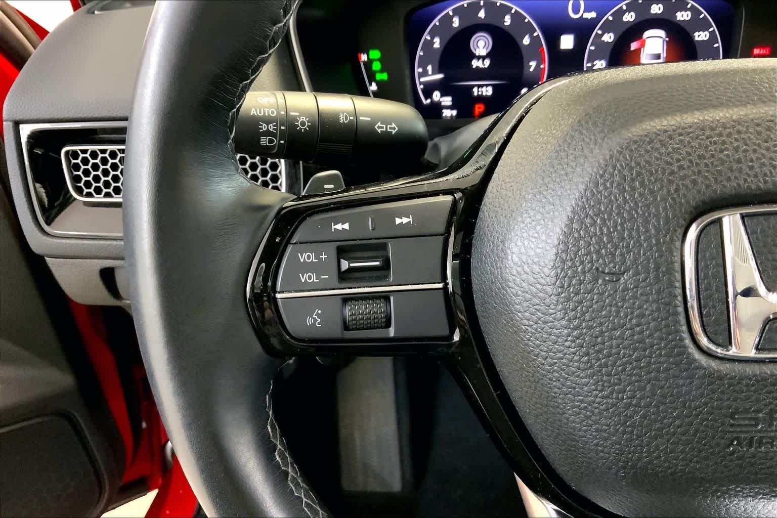 Used 2022 Rallye Red Honda Touring image 23