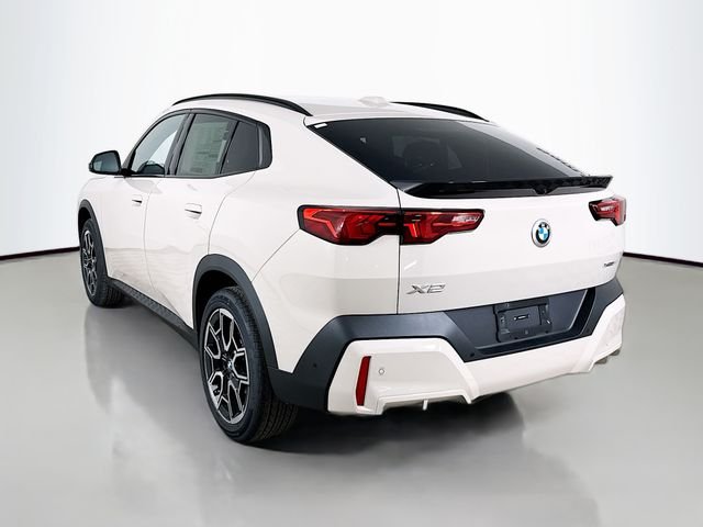 Used 2026 Beige BMW xDrive28i image 5