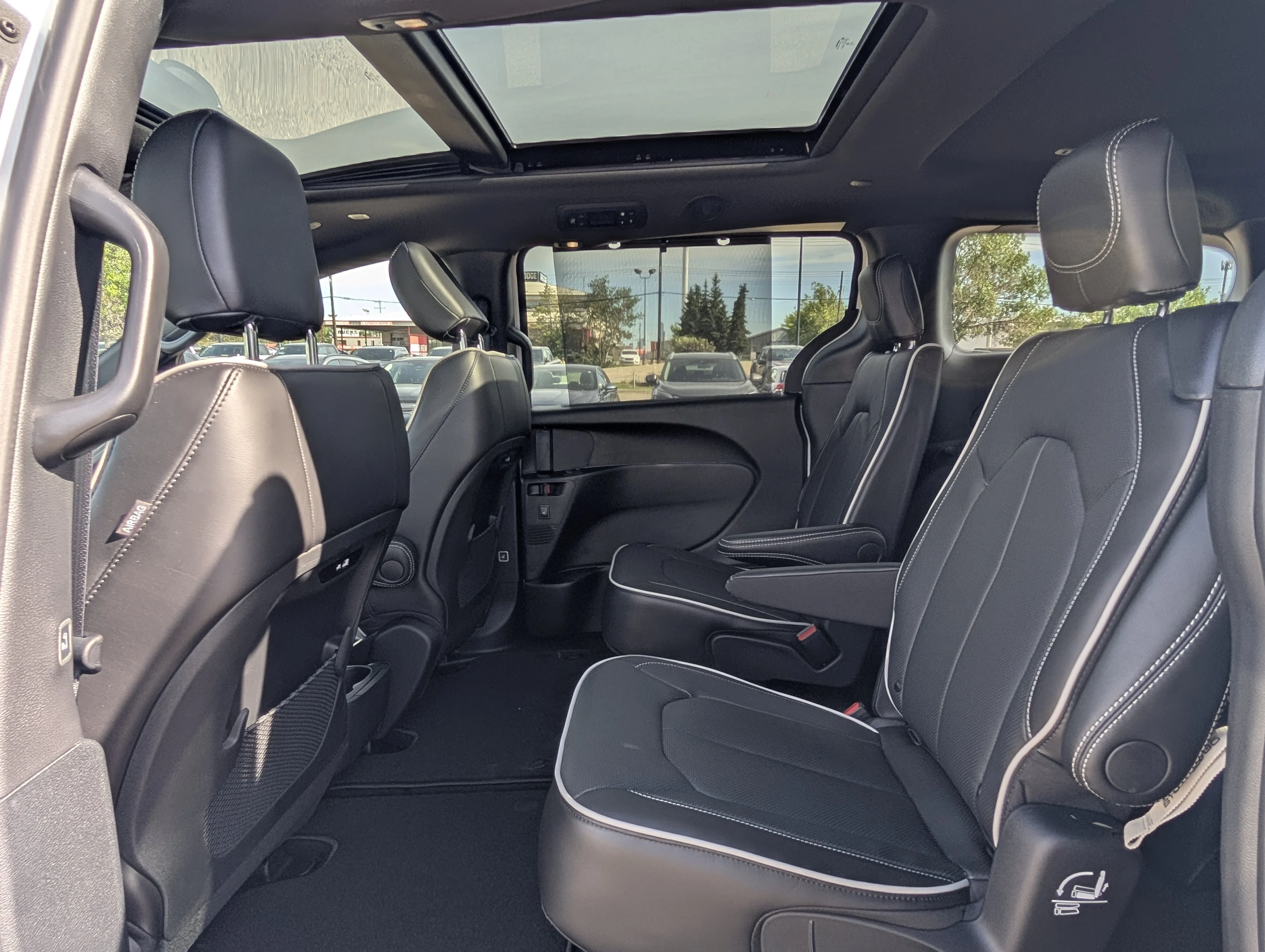 New 2026 Bright White Chrysler Limited image 19