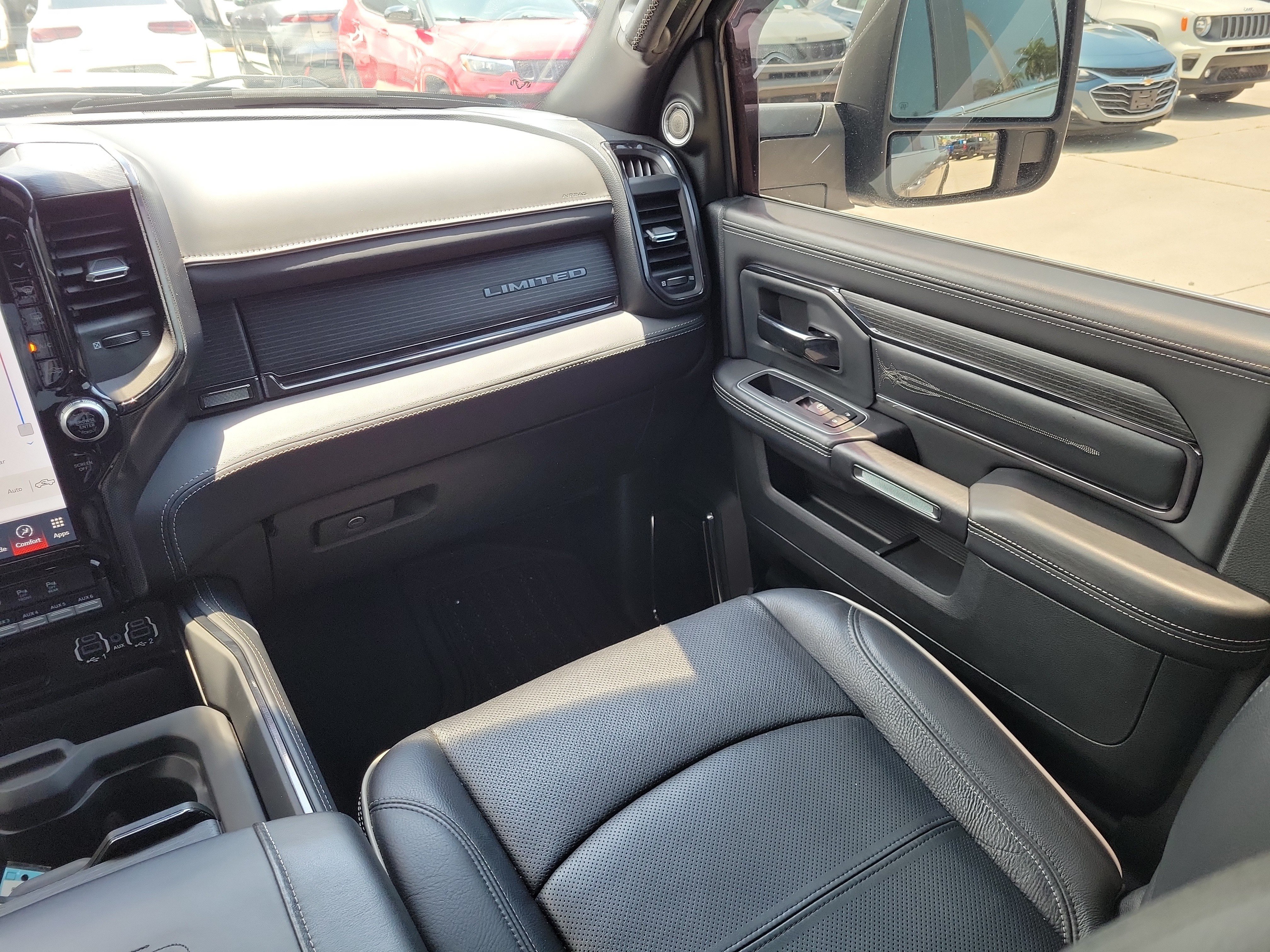 Used 2023 Billet Silver Metallic Clearcoat Ram Limited image 17
