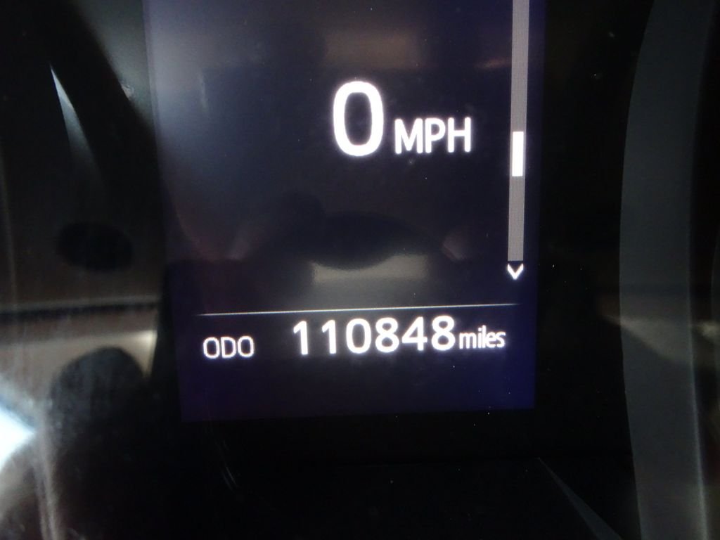 Used 2019 Silver Toyota SE image 21