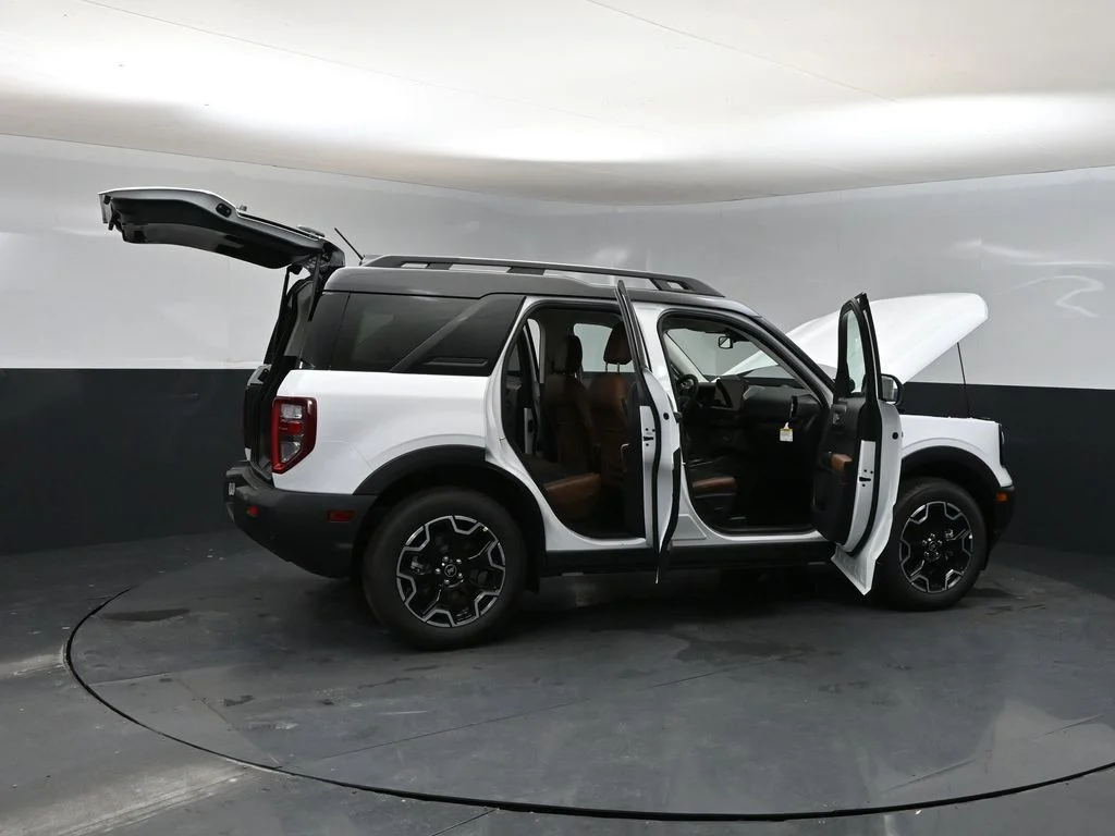New 2026 Oxford White Ford Outer Banks® image 38