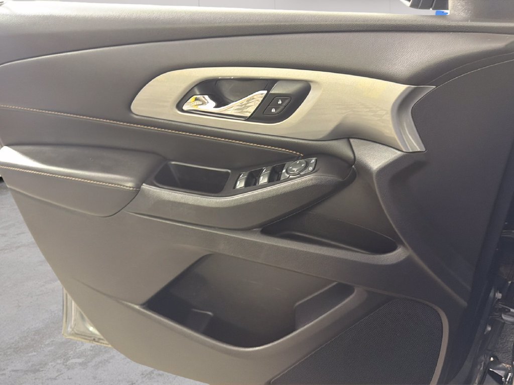 Used 2020 SATIN STEEL METALLIC Chevrolet LS image 24