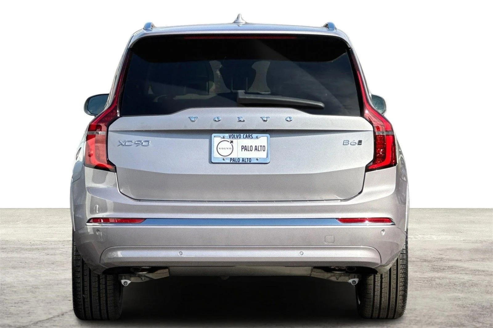 2026 Volvo XC90 Plus - Photo 8