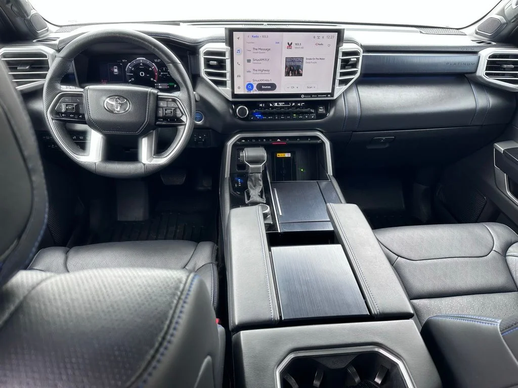 2024 Toyota Sequoia SR5 - Photo 37
