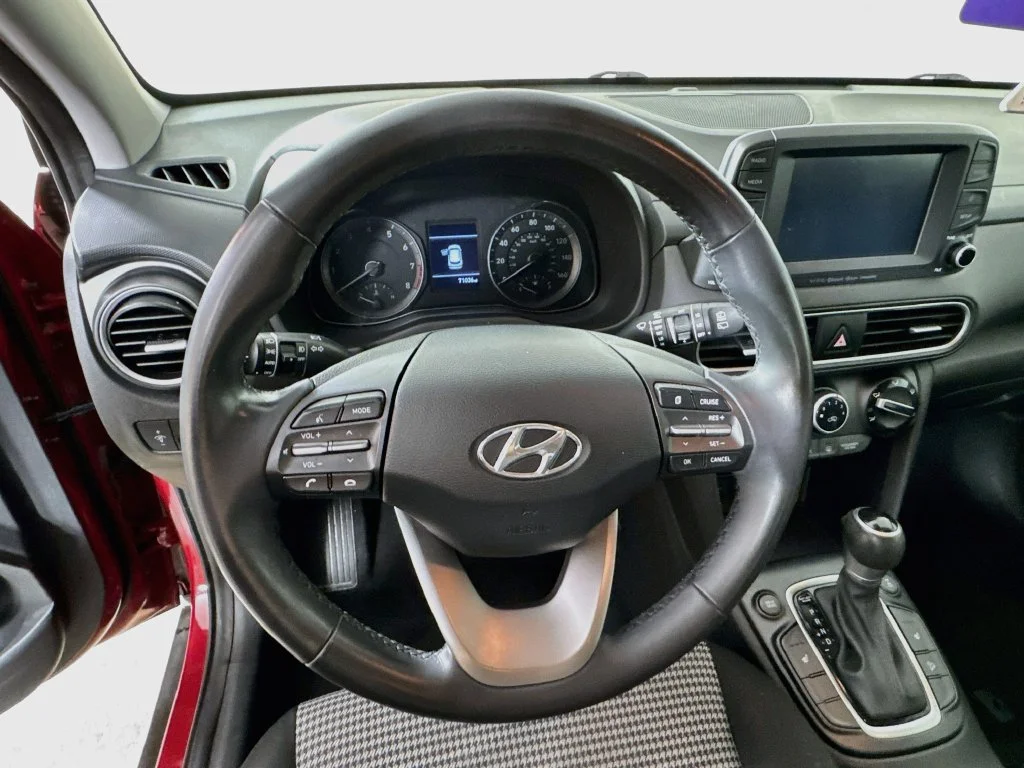 Used 2019 Red Hyundai SEL image 11