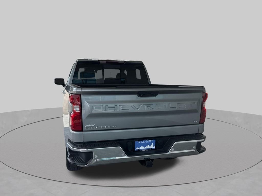 Used 2023 Gray Chevrolet LT image 7