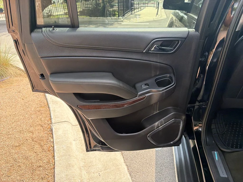 Used 2017 Black GMC SLT image 34
