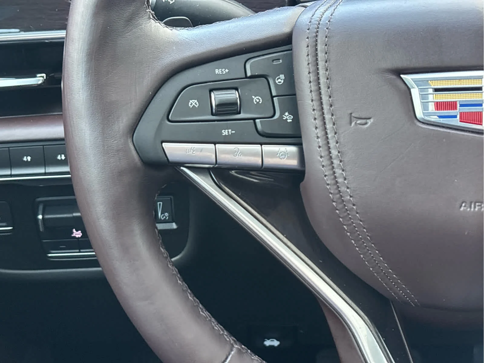 Used 2022 Infrared Tintcoat Cadillac Premium Luxury Platinum image 19