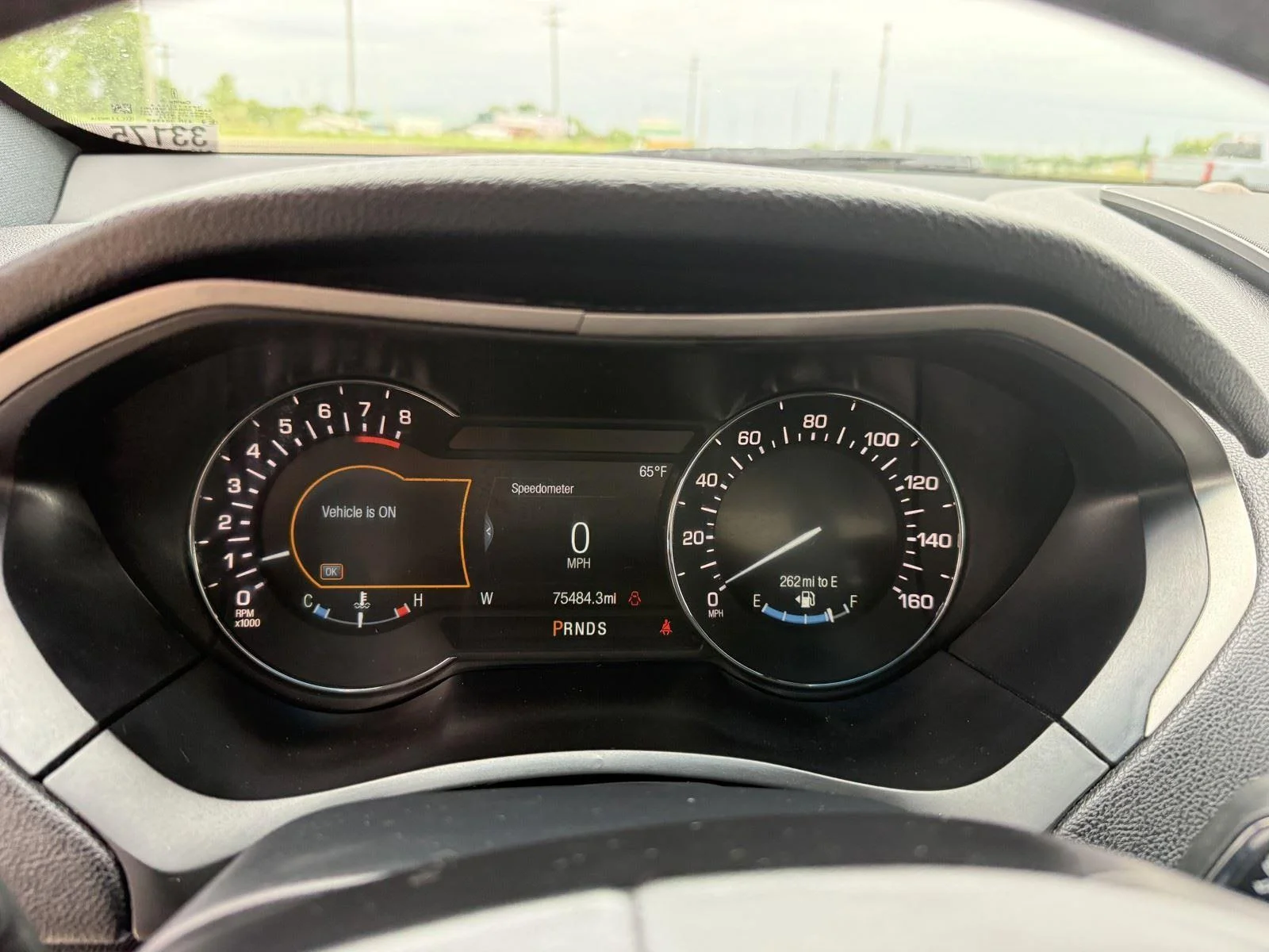 Used 2017  LINCOLN PREMIERE FWD image 15