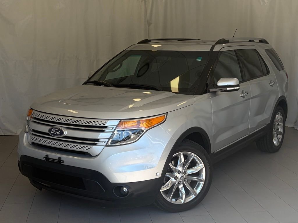 Used 2014 Ingot Silver Ford Limited image 3