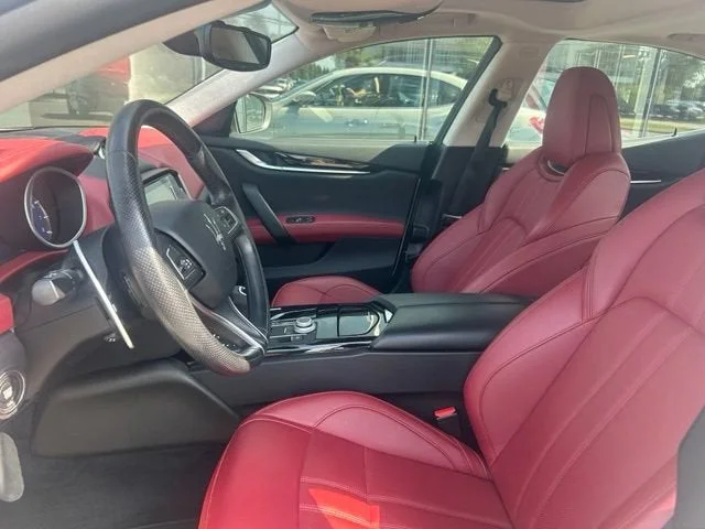 Used 2018 Bianco Maserati S Q4 GranSport image 11