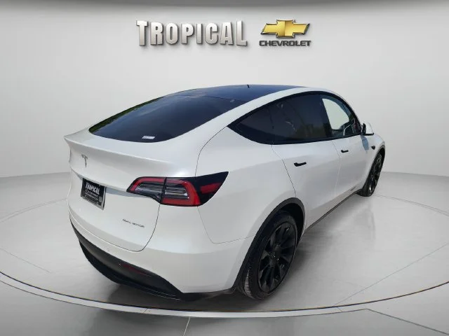 Used 2021 White Tesla Long Range image 5