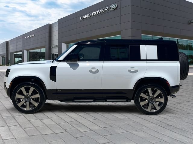 New 2026 Fuji White Land Rover V8 image 2