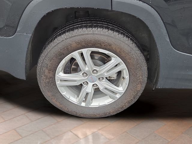 Used 2024 Black GMC SLE image 4