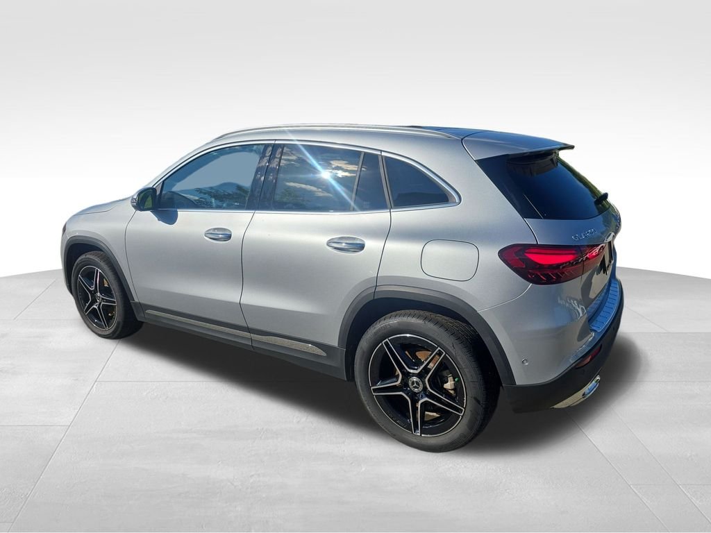 Used 2026 Silver Mercedes-Benz GLA 250 image 3