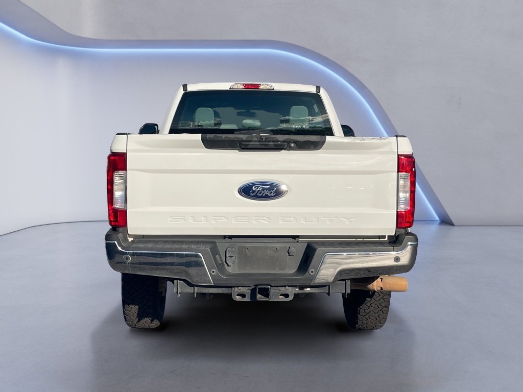 Used 2018 Oxford White Ford XL image 18