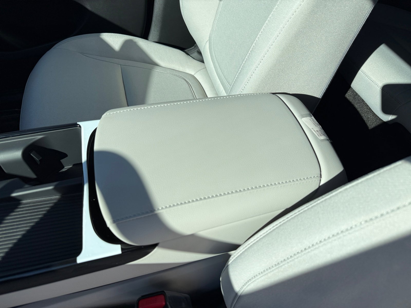 New 2026 Shimmering Silver Hyundai SEL AWD image 14