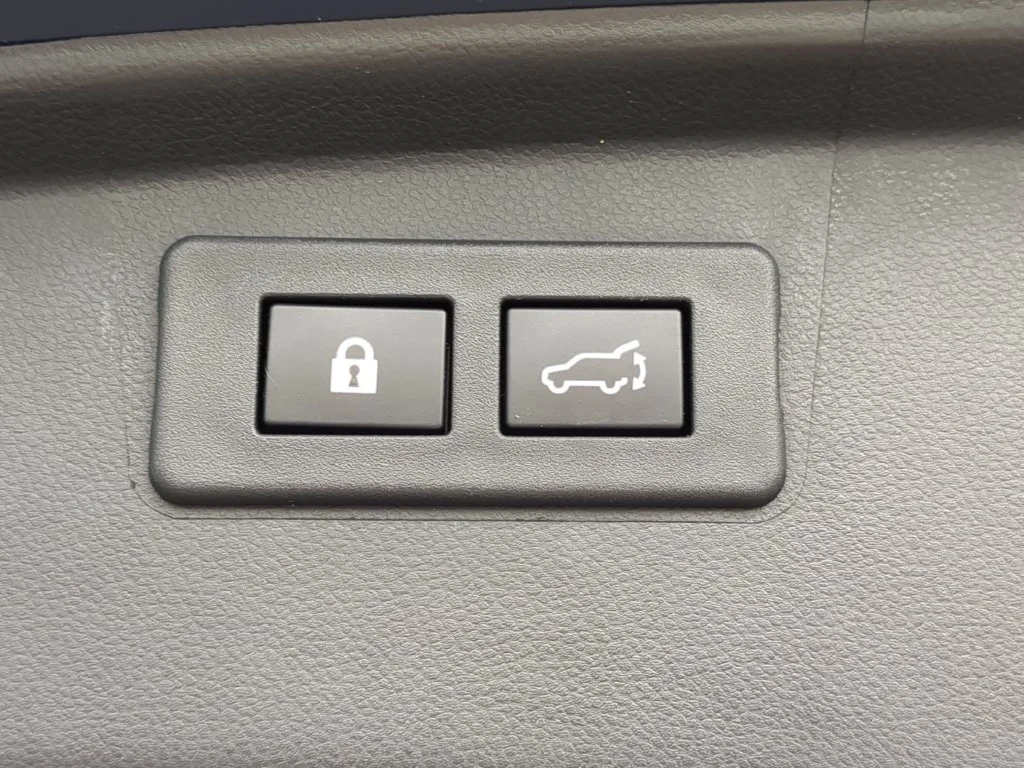 Used 2023 Blue Subaru Onyx Edition image 11