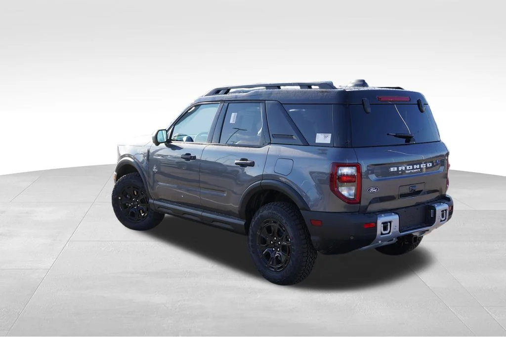 New 2026 Gray Ford Outer Banks image 5