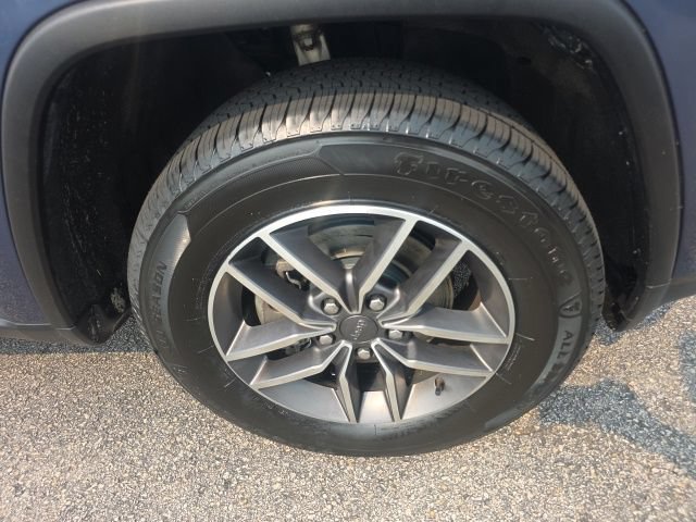 Used 2020 Slate Blue Pearlcoat Jeep Limited image 9