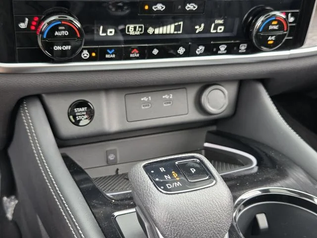 New 2026 Everest White Pearl TriCoat Nissan Platinum image 19